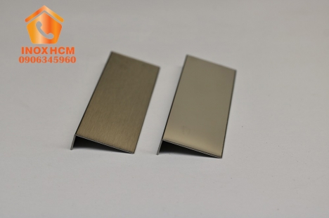 Nẹp chữ L mạ màu PVD - nhận gia công nẹp inox theo yêu cầu