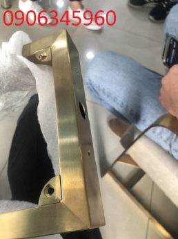 Kệ inox mạ vàng PVD - nhận gia công inox theo yêu cầu