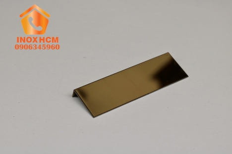 Nẹp chữ L mạ màu PVD - nhận gia công nẹp inox theo yêu cầu
