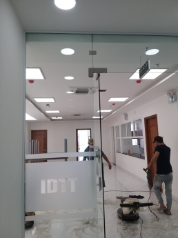 Chuyên lắp đặt máy lạnh âm trần LG giá rẻ - chất lượng?