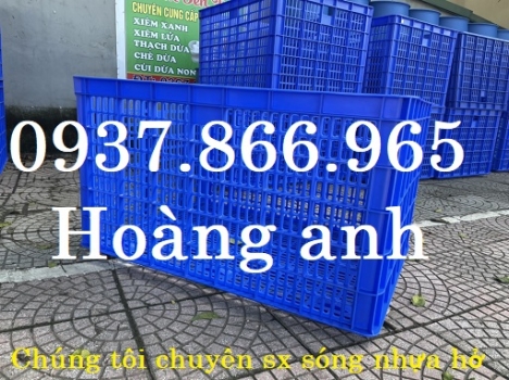 Sọt nhựa kéo hàng trong xưởng may mặc, sọt nhựa hở HS015 có 26 bánh xe, sọt nhựa dài hơn 1 mét