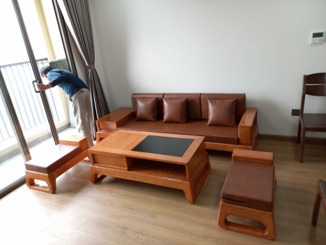 Ảnh thực tế bộ sofa văng đơn chân quỳ gỗ sồi Nga cho phòng khách nhỏ