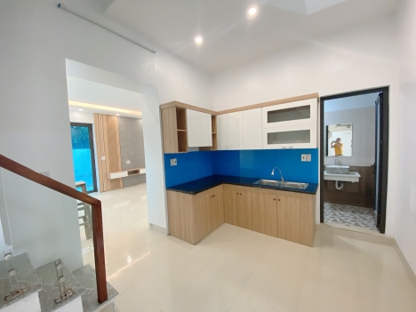 Bán nhà 250m2,đỗ được xe tải với 2 xe con,phường Tân Long,Thái Nguyên