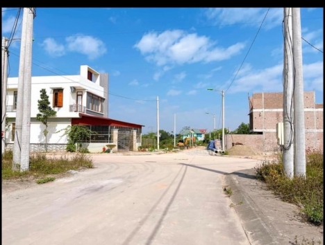 Bán 2 lô liền kề 2 mặt tiền KDC số 12,view cổng Tam Quan,p Thịnh Đán, tp Thái Nguyên.