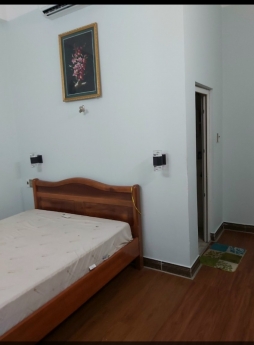 Cho thuê nhà 5 phòng ngủ Điện Ngọc Quảng Nam