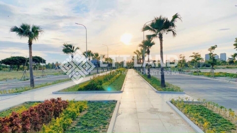 Bán Lô kề góc V5 FPT Đà Nẵng