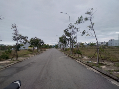 Lô 90m2 view trục thông giá thấp nhất thị trường khu V5 của FPT