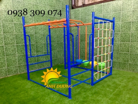 Thang leo vận động thể chất kết hợp leo núi dành cho bé