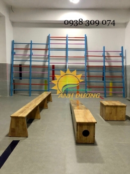 Thang leo vận động thể chất kết hợp leo núi dành cho bé