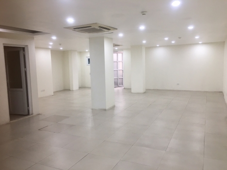 Cho thuê mặt tiền tầng 1 nhà 62 đường Yên Phụ. Giá rẻ, dịch vụ tốt