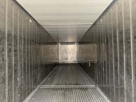 Còn vài container  lạnh tại bãi: loại 10 feet, 40 feet và 48feet.