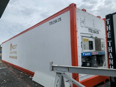 Còn vài container  lạnh tại bãi: loại 10 feet, 40 feet và 48feet.