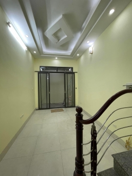 SỔ ĐỎ NHÀ VĨNH HƯNG. 33m2 vị trí đẹp giá chỉ 2.1 tỷ Ở NGAY