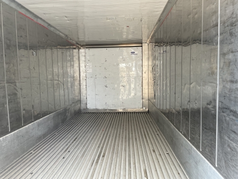 Container 20RF chứa hàng