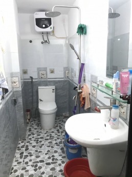 Cần bán nhà 3 tầng số 01,ngõ 101 đường Nguyễn Trãi, phường Phan Đình Phùng, TP Nam Định
