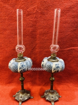 Giao lưu đôi đèn dầu hàng độc lạ