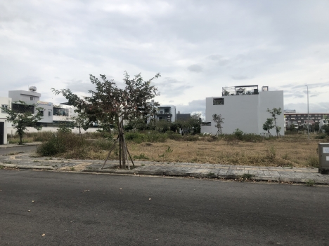 Bán Lô góc 2 mặt tiền v5 fpt City Đà Nẵng 128,4m2