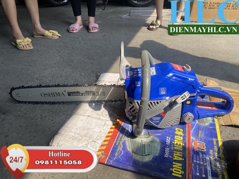 Máy cưa xích Oshima 5900 hoạt động mạnh mẽ với động cơ xăng