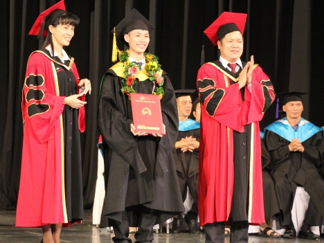 đồng phuc tốt nghiệp