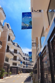 Nhà phố liền kề quận 12