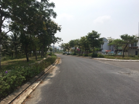 Siêu phẩm biệt thự 3 mặt tiền View kênh sinh thái khu fpt city Đà Nẵng