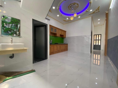 Bán Nhà 2 Lầu 1 Trệt 70m2 - Giá Cực Tốt Cho Khách Thiện Chi