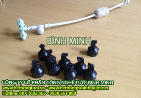 Phun mù Úc,phun mù 180 độ,phun mù 360 độ,phun sương tưới hàng dào,phun sương tưới cỏ
