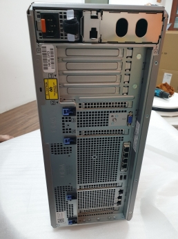 Giá MÁY CHỦ DELL POWEREDGE T550 chính hãng mới nhất 2022