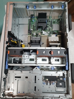 Giá MÁY CHỦ DELL POWEREDGE T550 chính hãng mới nhất 2022
