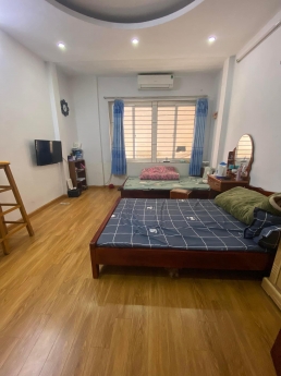 HƠN 900tr, NHÀ ĐẸP, HỘ KHẨU Hà Nội, nhà Vĩnh Hưng vào ở ngay