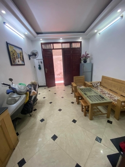 HƠN 900tr, NHÀ ĐẸP, HỘ KHẨU Hà Nội, nhà Vĩnh Hưng vào ở ngay