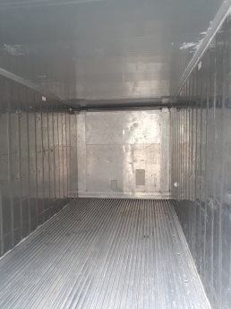 K Line 20' , hàng hóa 20 tấn đổ lại.