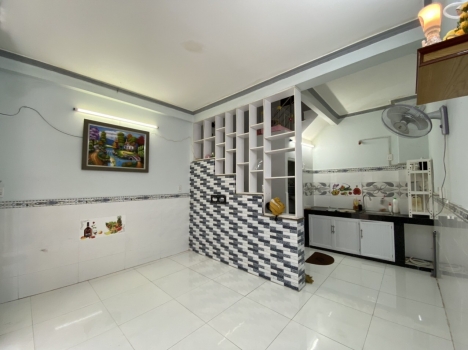 Nhà mới lương văn can quận 8, 3 tầng -- CHỈ NHỈNH 2 TỶ.