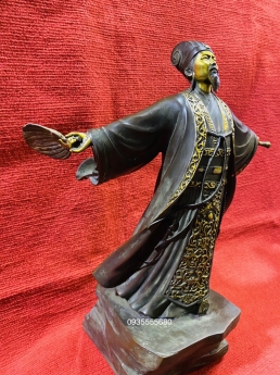 Tượng Gia Cát Lượng Khổng Minh thần thái