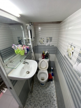 Nhà mới lương văn can quận 8, 3 tầng -- CHỈ NHỈNH 2 TỶ.