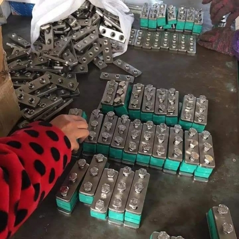 Phân phối các loại cùm ống, kẹp ống thủy lực chính hãng, giá tốt toàn quốc