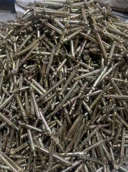 Ty ren , cùm omega, sắt U V