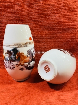 Giao lưu đôi bình gốm sứ bát mã