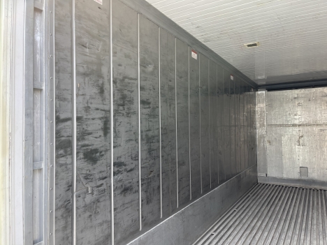 CONTAINER LẠNH 20RF CHỨA HÀNG