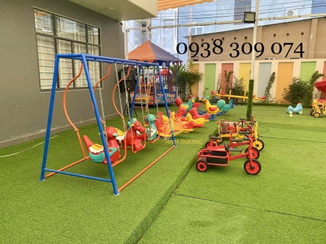 Xích đu 3 chỗ ngồi bằng con vật dành cho bé