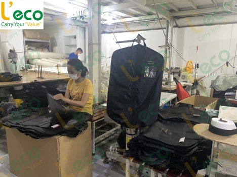 Túi đựng áo vest thiết kế theo nhu cầu khách hàng