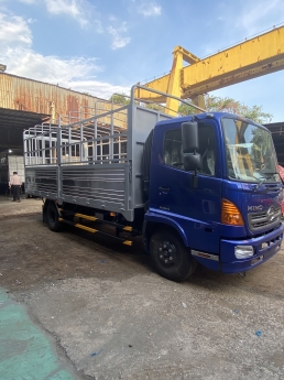 Bán xe Hino FC 6 tấn thùng mui bạt