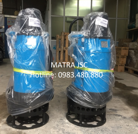 Call/Zalo: 0983.480.880-Bơm chìm hút bùn đặc cánh khuấy Tsurumi KRS-200, hàng nhập khẩu JaPan chất