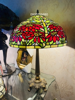 Đèn bàn tiffany họa tiết hoa trạng nguyên