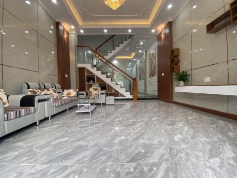 Bán Nhà Lầu Trệt Sân Xe Hơi 100 m2 - Giá Tốt Nhất Khu Vực