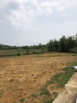 Đất phân lô bở gần bến xe Lộc Ninh mới