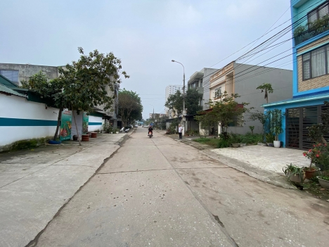 Bán lô đất 100m2 bám đường quy hoạch p Quang Vinh,tp Thái Nguyên