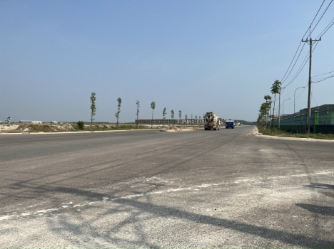 VỀ QUÊ CHĂM SÓC BA MẸ - CẦN BÁN GẤP CÁC LÔ ĐẤT VIEW ĐẸP TẠI BÌNH LONG & LỘC NINH - BÌNH PHƯỚC