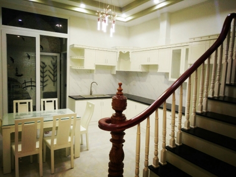 Cho thuê nhà 1 trệt 3 lầu đường Đồ Chiểu P1 Vũng Tàu, full nội thất
