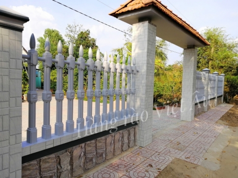 Hàng rào Việt Âu “Cần là có – Ngó là Mua”